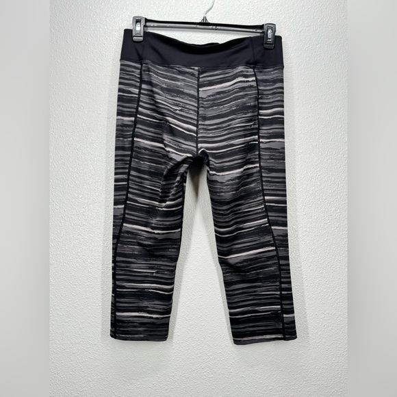 Betsy Johnson Performance Capri Leggings XL Black/Gray Mid Rise - Picture 2 of 7